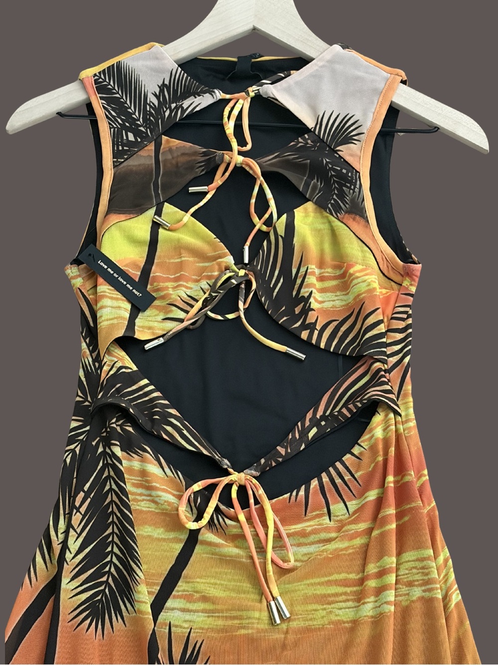NWT The Ultimate Tropical Statement Piece Tie Front Knee Length Cut Out Dress - Picture 3 of 8